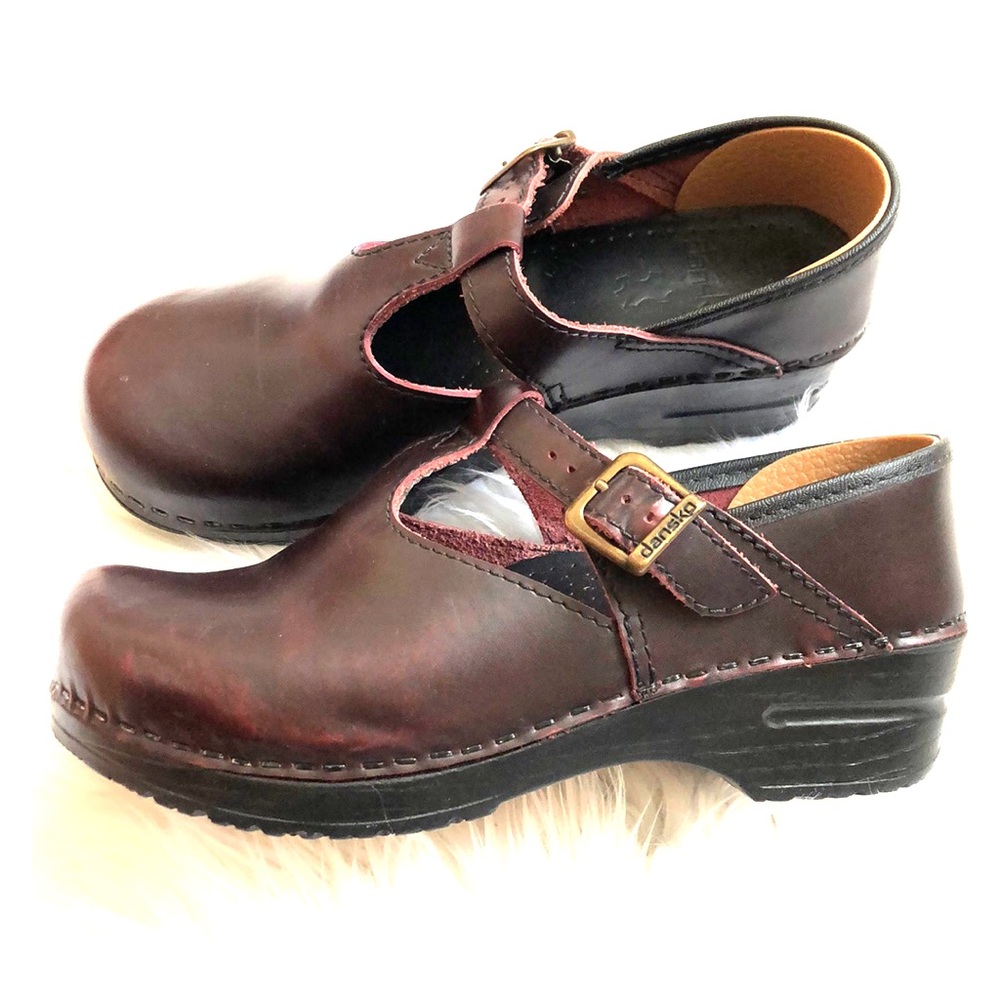 DANSKO clogs T strap buckle OXBLOOD leather 37 7